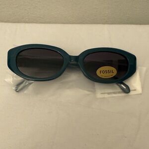 NWT Fossil 52mm oval sunglasses.